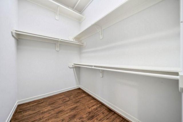 6811 Colonade Trail, Sugar Land, TX 77479
