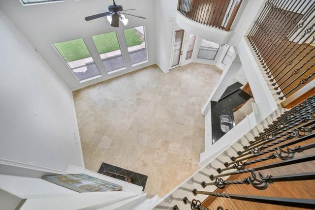 6811 Colonade Trail, Sugar Land, TX 77479