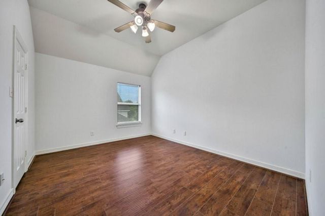6811 Colonade Trail, Sugar Land, TX 77479