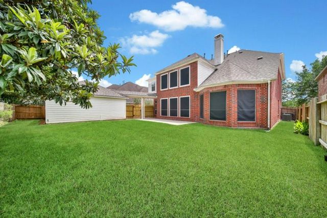 6811 Colonade Trail, Sugar Land, TX 77479