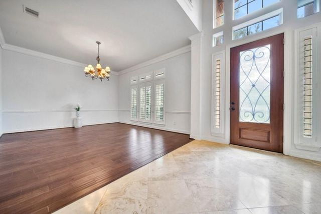 6811 Colonade Trail, Sugar Land, TX 77479