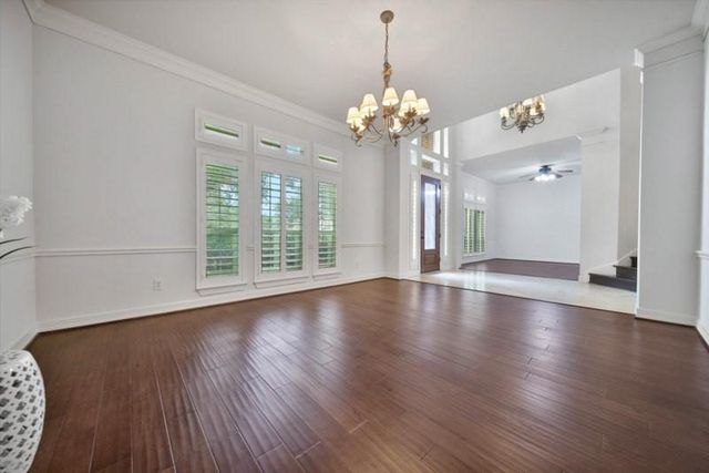 6811 Colonade Trail, Sugar Land, TX 77479