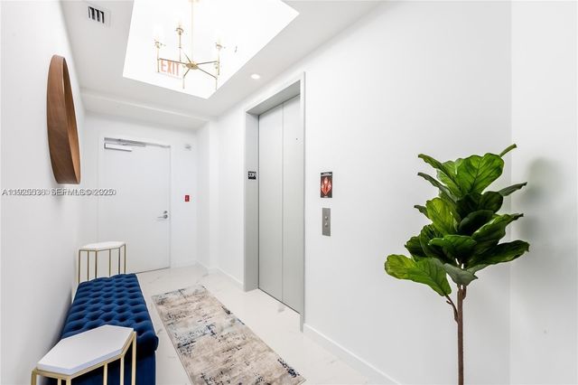 851 NE 1st Ave 3308, Miami, FL 33132