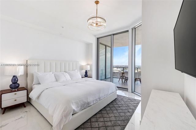 851 NE 1st Ave 3308, Miami, FL 33132