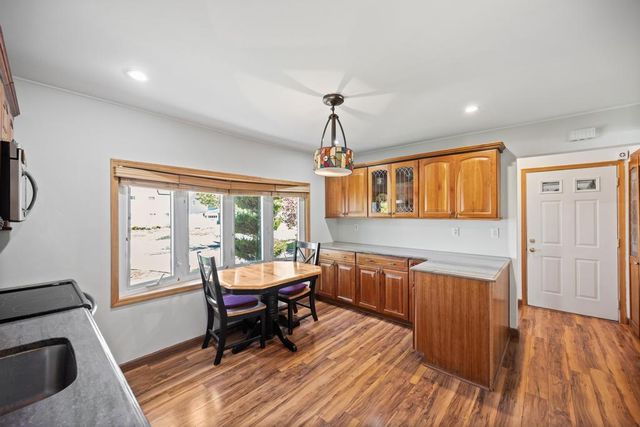 34 Blackbird Lane, Levittown, NY 11756