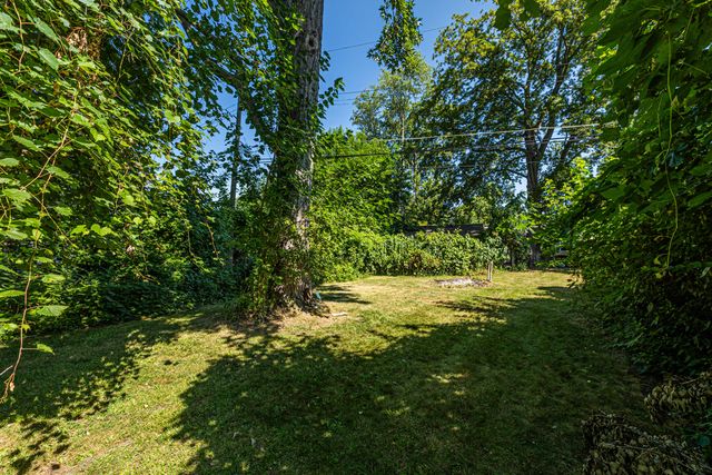 33967 Wadsworth Street, Livonia, MI 48150
