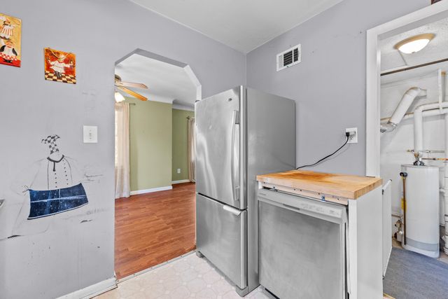 33967 Wadsworth Street, Livonia, MI 48150
