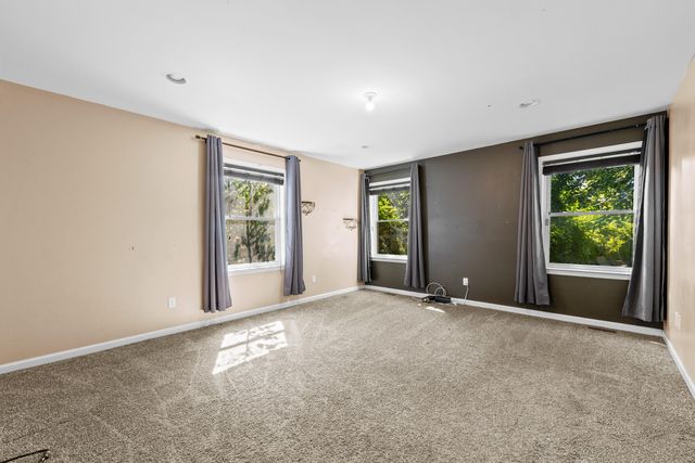 33967 Wadsworth Street, Livonia, MI 48150