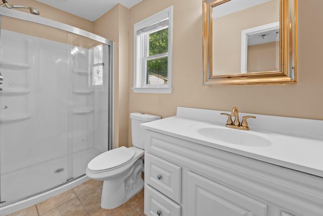 33967 Wadsworth Street, Livonia, MI 48150
