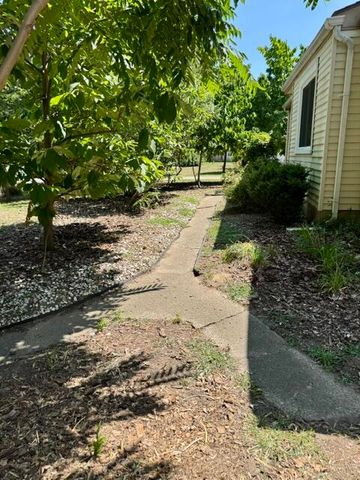 33967 Wadsworth Street, Livonia, MI 48150