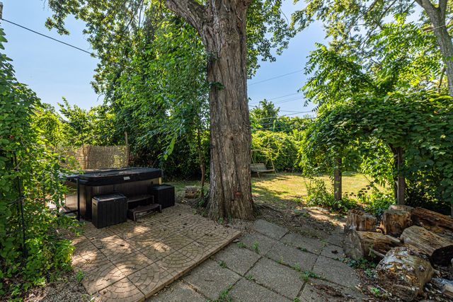 33967 Wadsworth Street, Livonia, MI 48150