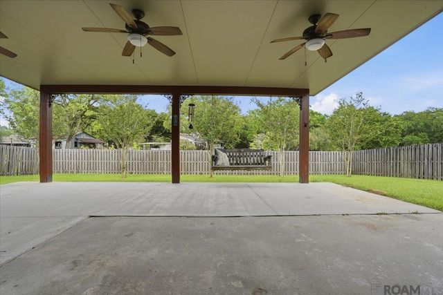 24929 Plantation Lake Ave, Denham Springs, LA 70726