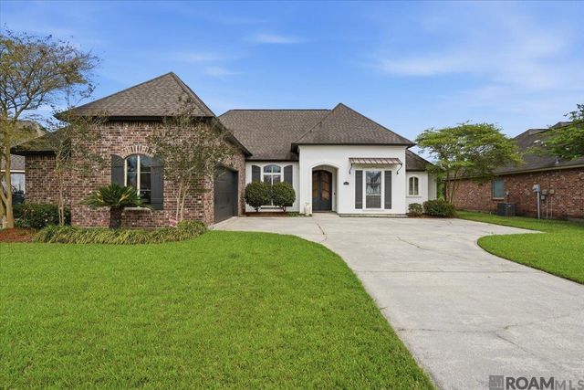 24929 Plantation Lake Ave, Denham Springs, LA 70726