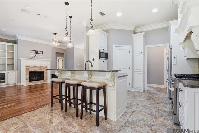 24929 Plantation Lake Ave, Denham Springs, LA 70726