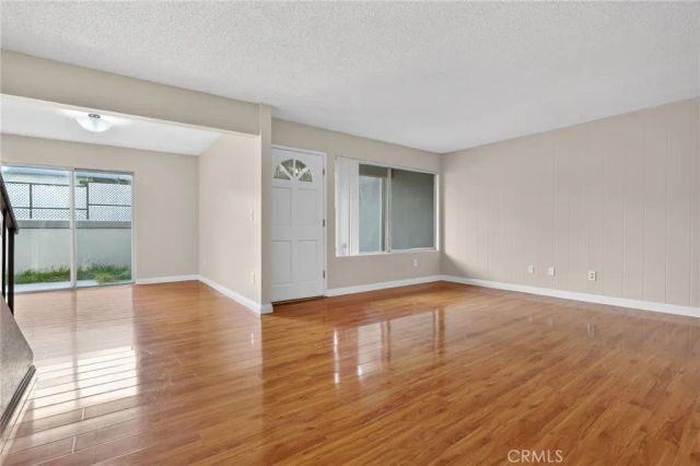 18526 Mayall Street G, Northridge, CA 91324
