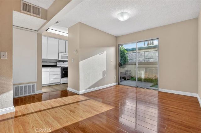18526 Mayall Street G, Northridge, CA 91324