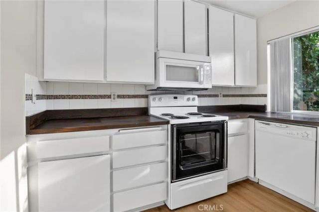 18526 Mayall Street G, Northridge, CA 91324