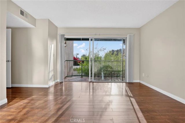 18526 Mayall Street G, Northridge, CA 91324