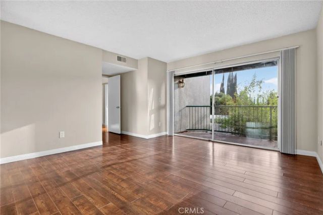 18526 Mayall Street G, Northridge, CA 91324
