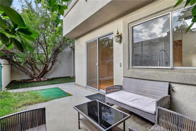 18526 Mayall Street G, Northridge, CA 91324