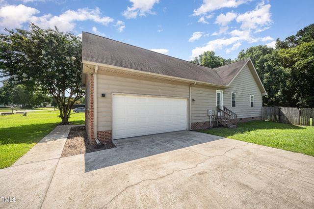 104 Fairfield Drive, Goldsboro, NC 27530