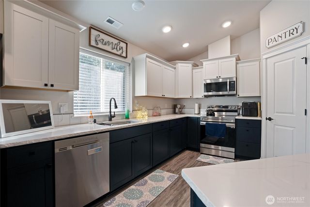 21356 Jefferson Beach Road NE, Kingston, WA 98346