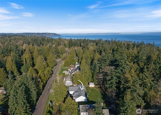 21356 Jefferson Beach Road NE, Kingston, WA 98346