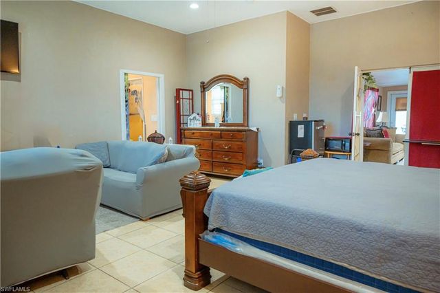 13350 1st ST, Fort Myers, FL 33905