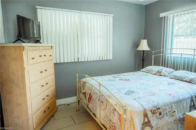 13350 1st ST, Fort Myers, FL 33905