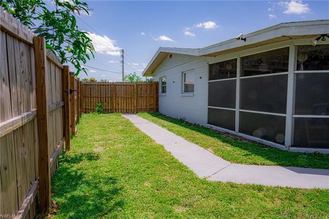 13350 1st ST, Fort Myers, FL 33905