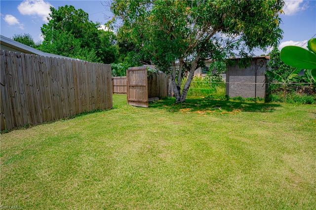 13350 1st ST, Fort Myers, FL 33905