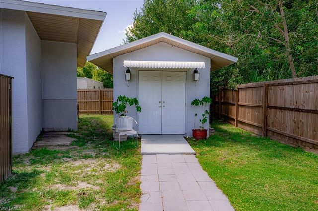 13350 1st ST, Fort Myers, FL 33905
