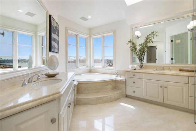 2717 Shell Street, Corona Del Mar, CA 92625