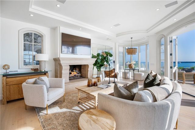 2717 Shell Street, Corona Del Mar, CA 92625
