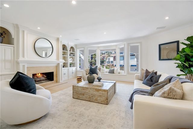 2717 Shell Street, Corona Del Mar, CA 92625