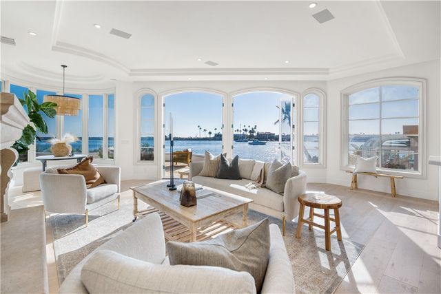 2717 Shell Street, Corona Del Mar, CA 92625