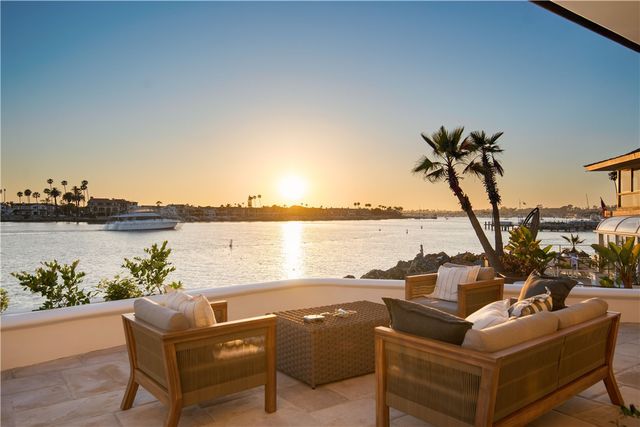 2717 Shell Street, Corona Del Mar, CA 92625