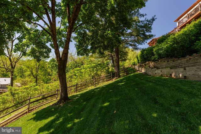 1533 BRIAR HILL RD, Gladwyne, PA 19035