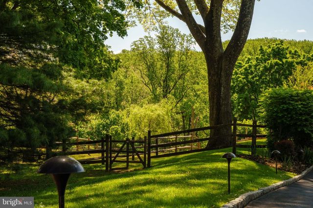 1533 BRIAR HILL RD, Gladwyne, PA 19035