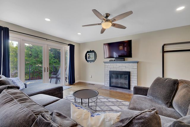 1608 Los Molinos Way, Sacramento, CA 95864