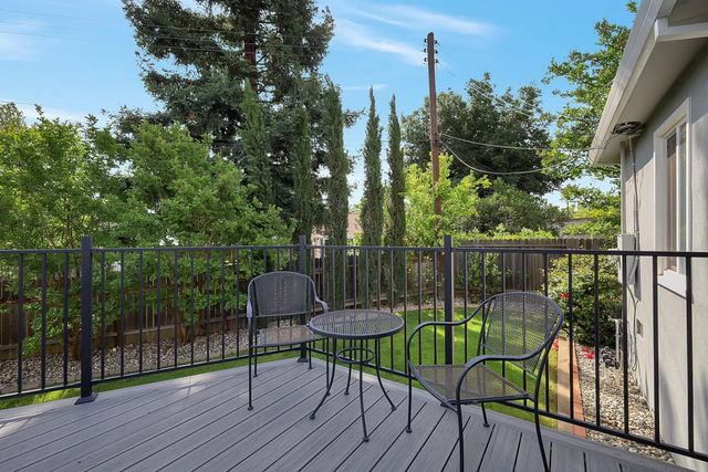 1608 Los Molinos Way, Sacramento, CA 95864