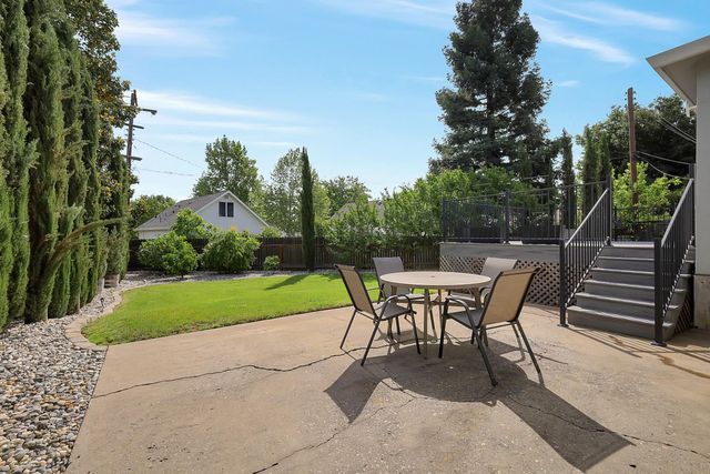 1608 Los Molinos Way, Sacramento, CA 95864