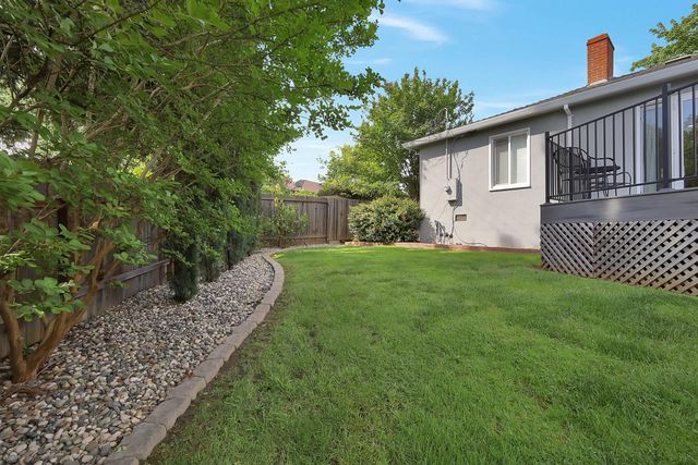 1608 Los Molinos Way, Sacramento, CA 95864