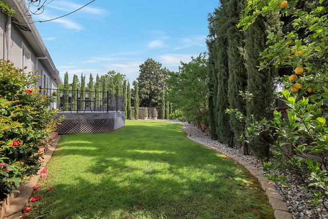 1608 Los Molinos Way, Sacramento, CA 95864