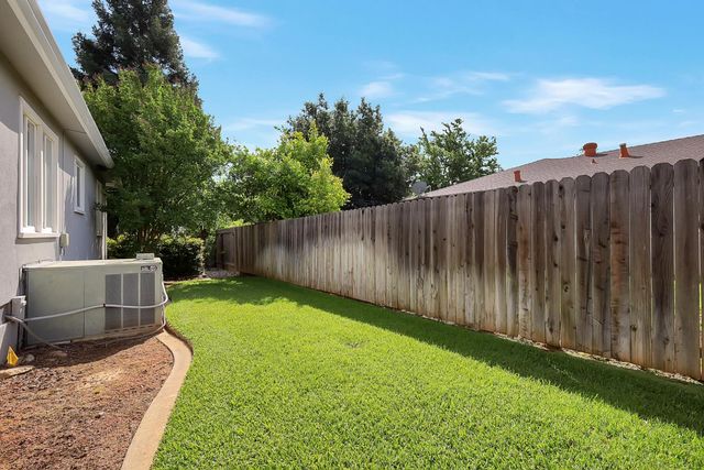 1608 Los Molinos Way, Sacramento, CA 95864