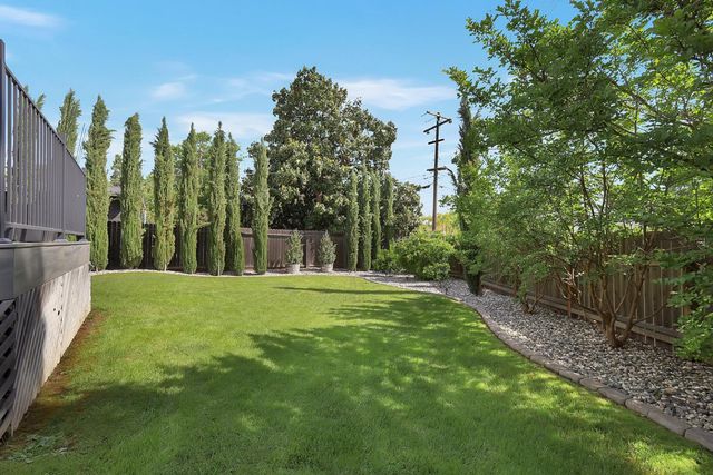 1608 Los Molinos Way, Sacramento, CA 95864