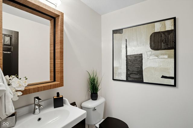 2009 Ruckle Street, Indianapolis, IN 46202