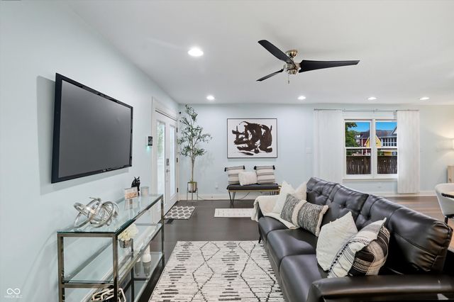 2009 Ruckle Street, Indianapolis, IN 46202