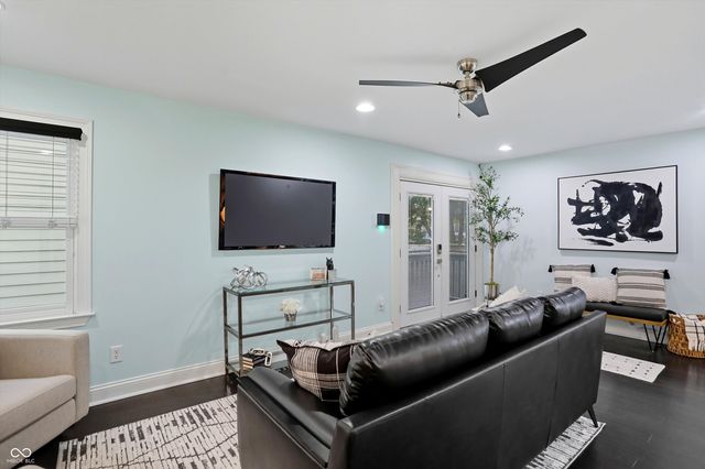 2009 Ruckle Street, Indianapolis, IN 46202