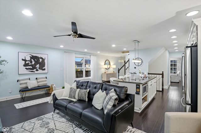 2009 Ruckle Street, Indianapolis, IN 46202